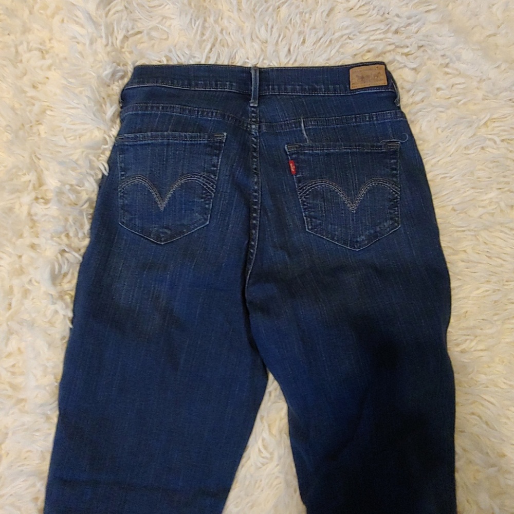 Levi's Capris - image 4